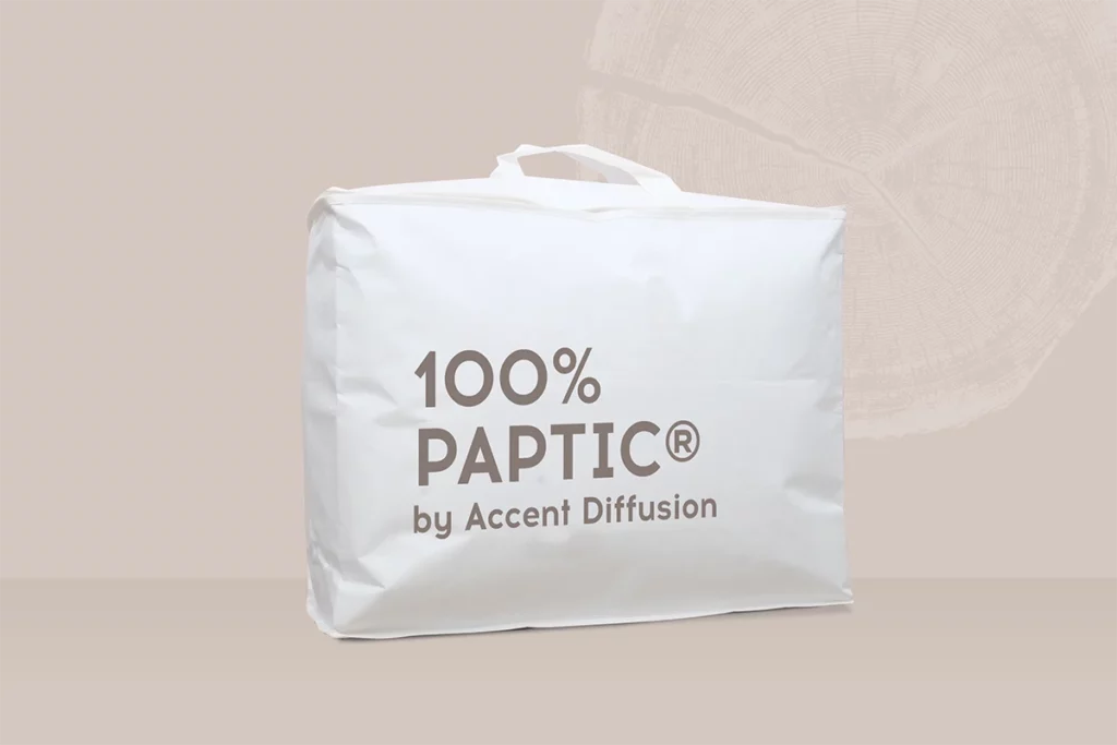 valisette zippée pour emballer une couette confectionnées dans du paptic en cellulose de bois