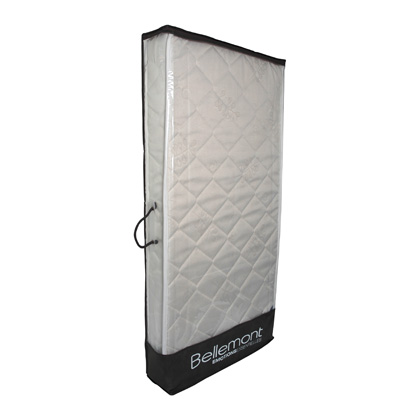 housse pour matelas bébé avec face avant en PE et face arrière en non tissé personnalisée avec logo