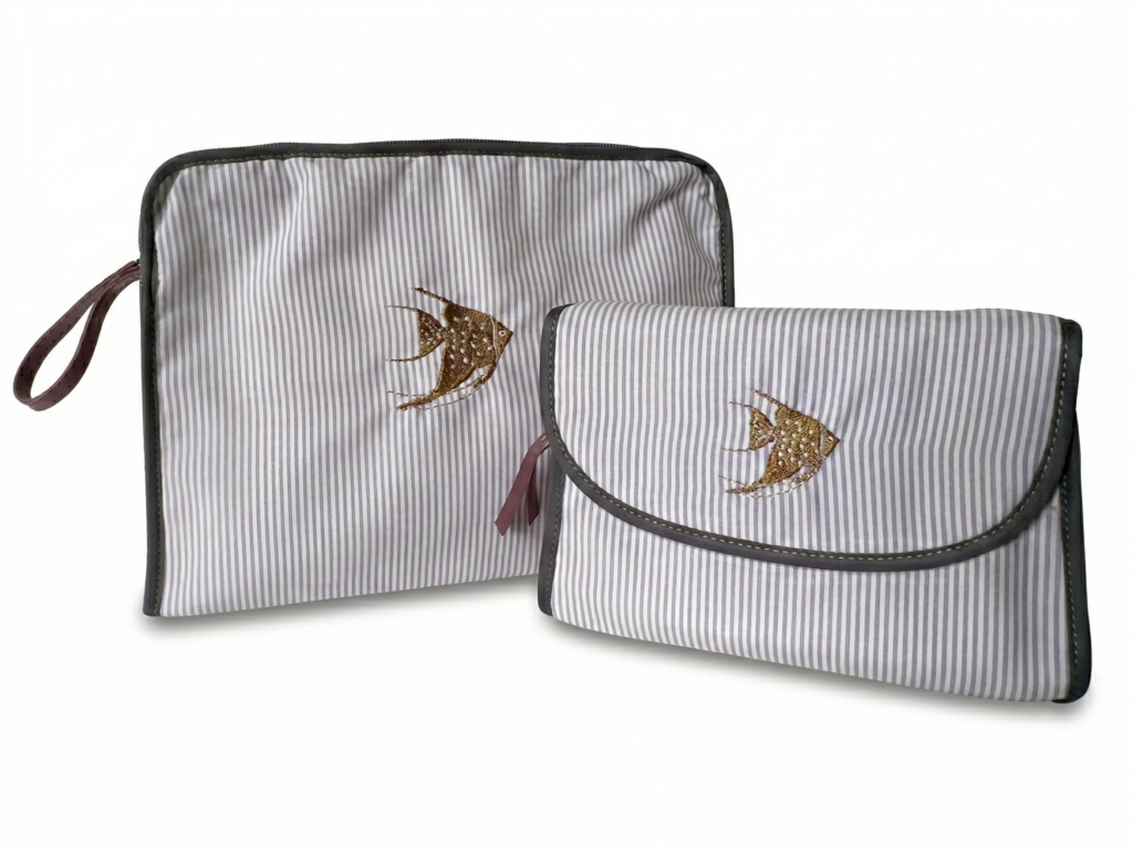 trousse brodée et personnalisée